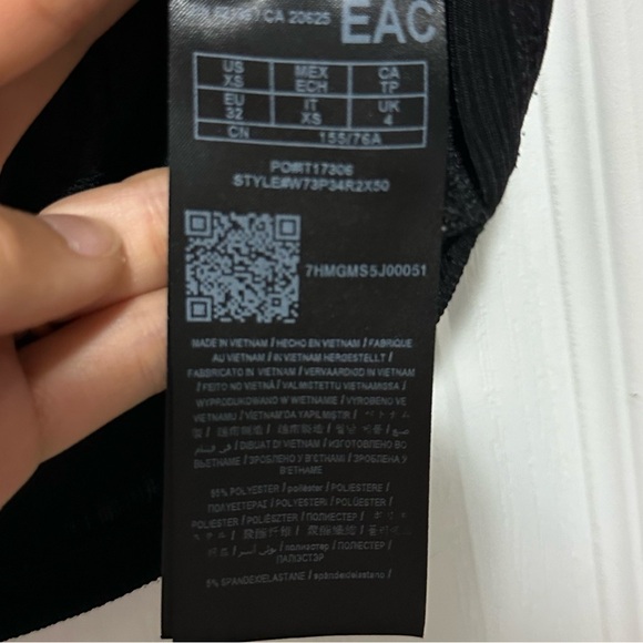 Guess top size XS - Picture 6 of 6